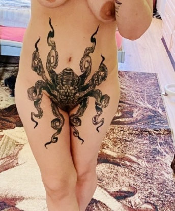 Со мной ты испытаешь все свои самые извращенные желания. Я гарантирую полное удовлетворение и сладкий оргазм. Живу в Москве и доступна для встреч в любое время. У меня широкий спектр услуг, включая классический и анальный секс, минет без презерватива, глубокий фистинг, игрушки и многое другое. Мои фото настоящие и я гарантирую, что ты не останешься разочарован. Обращайся, и я сделаю твои фантазии реальностью. 🌟😈💦#сексвмоскве #эскортмосква #проституткамосквы #удовольствие #наслаждение 799, 51 год