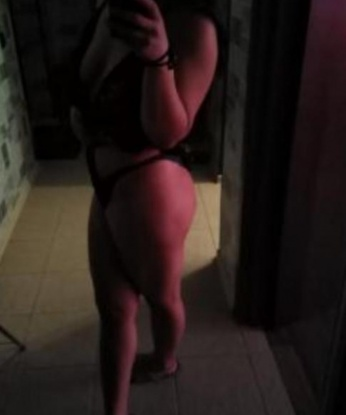 Нежная и страстная, я создам атмосферу уюта и желания. Мои услуги включают классический секс, оральный секс, глубокий минет, эротический массаж и многое другое. Я открыта для экспериментов и готова исполнить все твои самые сокровенные желания. Мои фото подтверждают мою реальность и прекрасную фигуру. Не сомневайся в моем опыте, ведь у меня уже есть положительные отзывы довольных клиентов. Живу в Москве, и готова встретиться с тобой уже сегодня. 🌹😘💋 11698, 26 лет