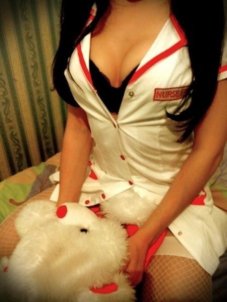 Живу в самом сердце Москвы и готова подарить тебе незабываемые моменты радости и удовольствия. Мои услуги нацелены на твое полное удовлетворение - от нежных ласк до эротического массажа и экспериментов в постели. Доверься моим умениям и не пожалеешь! 🔥
Мои возможности широки и разнообразны. Я готова исполнить твои самые сокровенные фантазии и создать пространство, где ты сможешь расслабиться и погрузиться в мир страсти и наслаждения. 👄
У меня много положительных отзывов от моих довольных клиентов. Они говорят, что я умею создавать неповторимую атмосферу, где каждый мгновение становится магическим. Моя красота и опыт не оставят тебя равнодушным. 🌟
Если хочешь увидеть больше фото, чтобы убедиться в моей привлекательности, не стесняйся — обратись ко мне в личные сообщения. 😉 Я гарантирую, что я идеально подойду для воплощения твоих самых тайных желаний. Я тебя жду, чтобы наша встреча стала зажигательной вспышкой страсти и наслаждения! 💋 16401, 20 лет