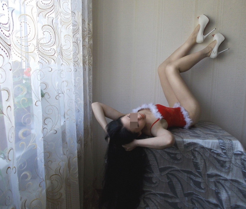 Соблазнительная красотка приглашает в гости мужчину, желающего насладиться моментами страсти и сладкого расслабления. Твои желания - мои приказы. Позволь себе быть счастливым! 23853, 24 года